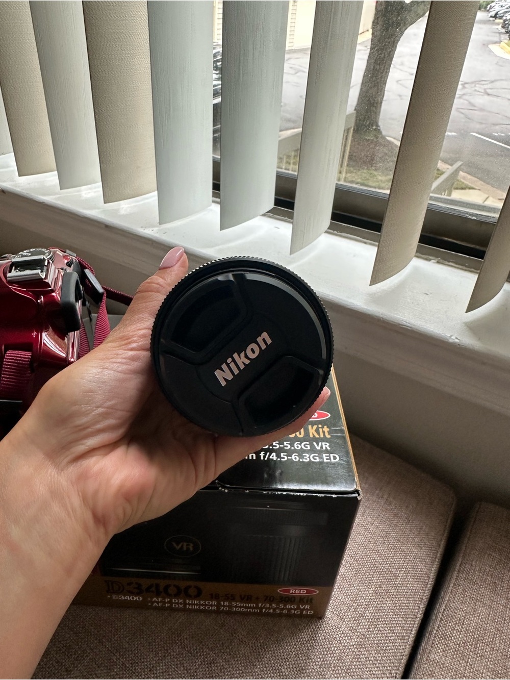 Nikon D3400 DSLR Camera with 18-55mm and 70-300mm Lenses & photographer backpack - Picture 6 of 15